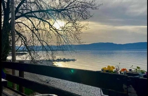 Anthy-sur-Leman Apartment | Comfortable waterfront apartment with breathtaking views, nature break