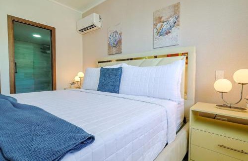 Evaristo Morales Apartment | Comfy 1BR Centric Apt King Bed