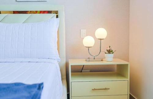 Evaristo Morales Apartment | Comfy 1BR Centric Apt King Bed