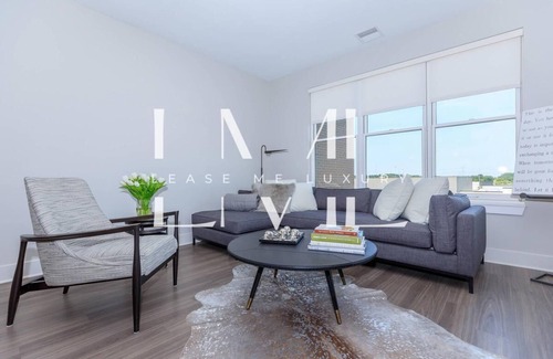 Orange Apartment | Comfy 3-Bedroom Corporate Apartment in Cleveland with Fitness Room, AC & Wifi