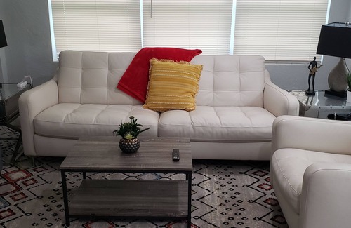 Sanford House | Comfy 3-BR home for walking Downtown Sanford and visiting Central Florida