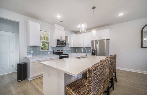 Johns Island House | Comfy 3br/2.5ba New Townhome~Access to Community Pool!