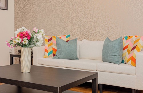 Snaresbrook Apartment | Comfy 3BR home w/parking in East London 10min tube