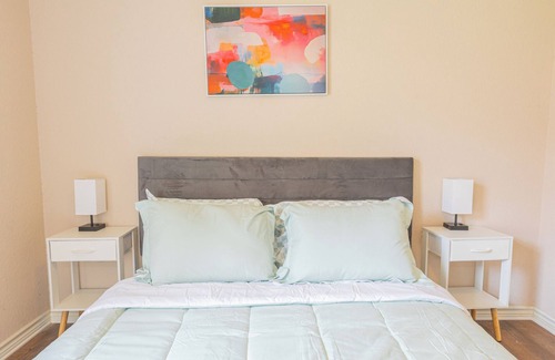 Grand Prairie House | Comfy 4br2ba in Ideal Location. Perfect for Extended Stay