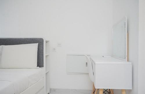 Bumi Serpong Damai Apartment | Comfy and Cozy Stay Studio Room at Sky House BSD Apartment By Travelio