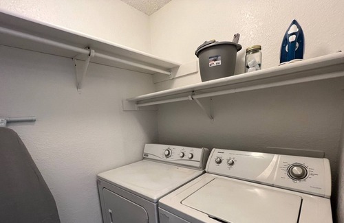 Milwood Apartment | Comfy Apartment by the Domain w/ Fast Wifi