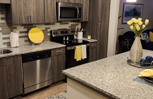Raleigh Apartment | Comfy apartment close to it all!