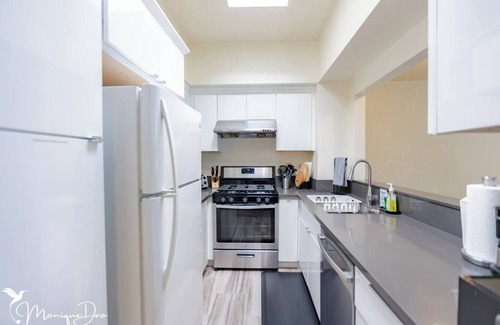 Alhambra House | Comfy Clean Modern 3bd+2bth near Downtown w/GYM!