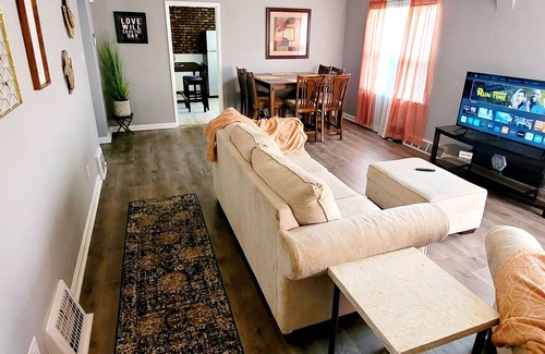 Velda City House | Comfy, Cozy and Clean 3-Bedroom House to Enjoy and Kickback!