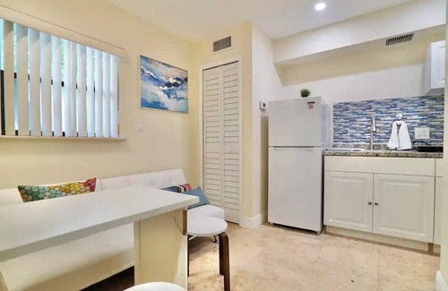 Flagami Apartment | Comfy & Cozy Guest suite in the heart of Miami