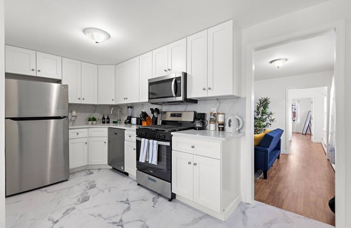Constable Hook Condo | Comfy Cozy retreat - NYC & NWK w/free parking
