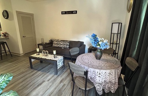 Shockoe Bottom Apartment | Comfy Downtown Oasis w/Patio, mins to VCU