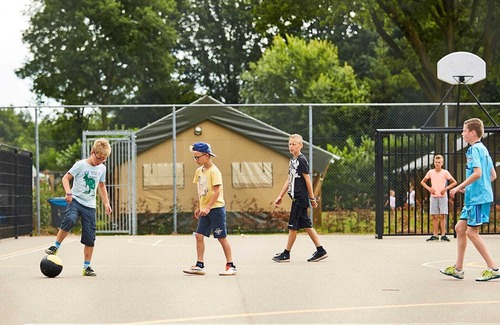 Roggel Villa | Comfy farmhouse villa in Limburg with Garden