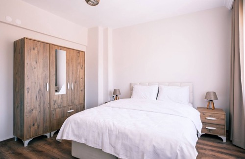 Mentese Apartment | Comfy Flat w Nature View Balcony in Mugla