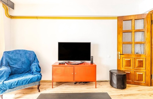 Fatih Apartment | Comfy Furnished Flat by Marmaray