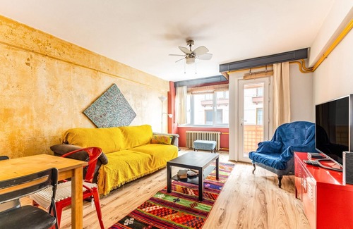 Fatih Apartment | Comfy Furnished Flat by Marmaray