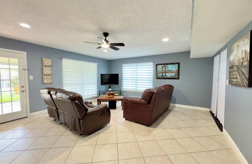 Clodine House | Comfy Haus at West Oaks Houston