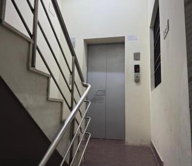 Central Chennai Apartment | Comfy home, 3 bedroom, 2 attached bathroom, large hall, kitchen, first floor, lift, covered car park