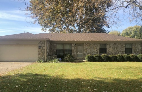West Newton House | Comfy Home with everything you need!