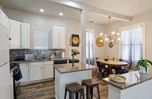 Highland Park House | Comfy House Downtown w King Bed and Outdoor Theater