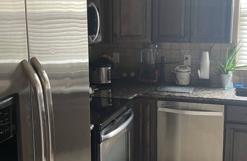 Ivins House | Comfy Modern large townhome. Bring pets.