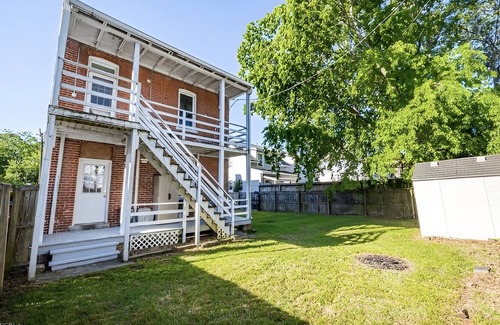 Norfolk House | Comfy & Pet Friendly 3-bedroom house near Norfolk zoo