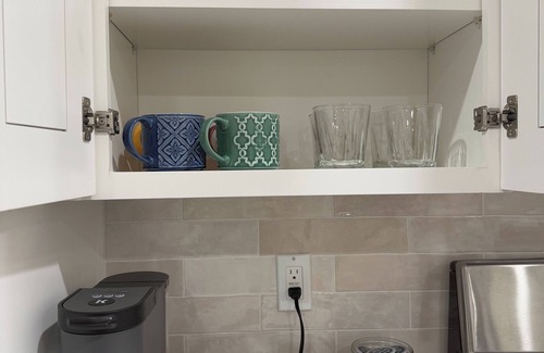 Mission Hills House | Comfy Pet-Friendly Ranch – Your Home Away from Home
