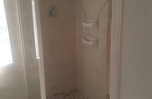 Croydon House | Comfy Private Home- Centrally Located, Close to Airport, Shops, Freeways, Casino