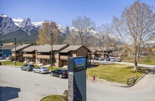 Canmore Apartment | Comfy Rockies Retreat for 4 Canmore DT Near Banff