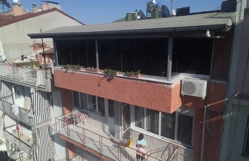 Merkezefendi Apartment | Comfy ROOF Flat &Terrace+1 A/C+4th FloornNO ELEVATOR