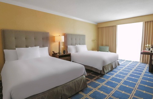 Sunnyvale West Hotel | Comfy Stay in Sunnyvale Near El Camino Real | 1 Unit