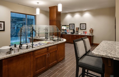 Historic East Village Apartment | Comfy Studio Suite | Free Breakfast, Free Wi-Fi, Indoor Pool, Hot Tub