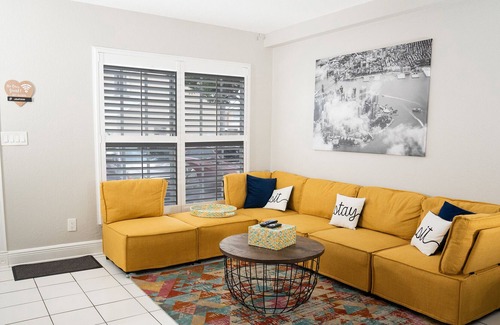 Cooper City House | Comfy Townhouse, 2BR/1.5BTH *Patio *BBQ *Parking