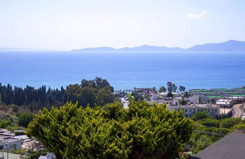 Mentese Villa | Comfy Villa with Shared Pool and Terrace in Bodrum
