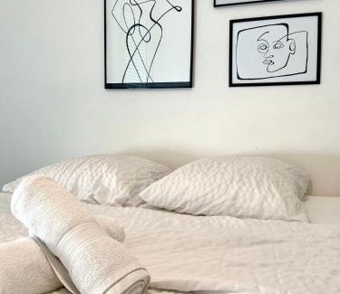 Cayenne Apartment | Comme à la maison - Spacieux T3 à 2min de la ville