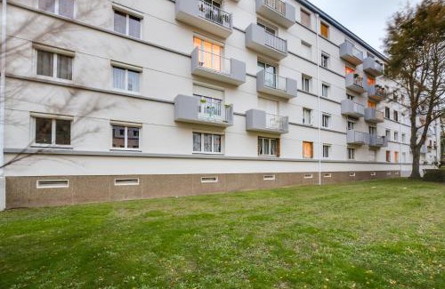 Saint-Sebastien-sur-Loire Apartment | Comme chez vous - 3 chambres et un canapé-lit