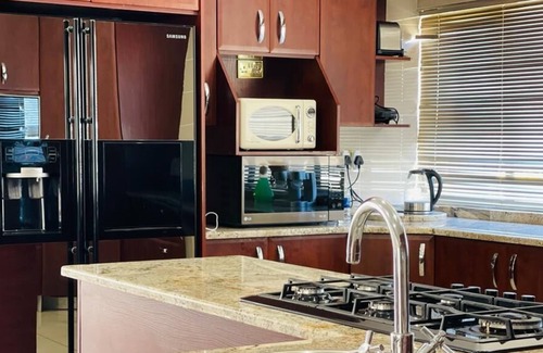 Bulawayo Apartment | Commodious and Contemporary double home - 2042