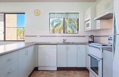 Nelson Bay Apartment | Commodore, 9/6 Intrepid Close - SO CLOSE TO THE WATERS EDGE