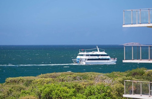 Nelson Bay Apartment | Commodore, 9/6 Intrepid Close - SO CLOSE TO THE WATERS EDGE
