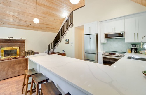 Albrightsville Cabin | Community Beach Access: Modern Poconos Cabin!