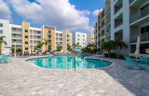 North Trail Condo | Community Pool, Downtown Sarasota, Near Beach, Enjoy Sarasota