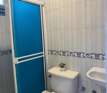 Torices House | Comoda habitacion cerca al centro histórico y a las playas