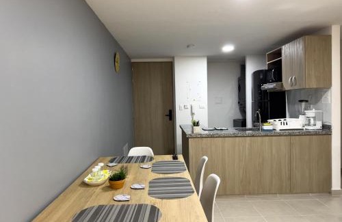 Santa Maria Apartment | Comodo 2 cuartos AC y piscina