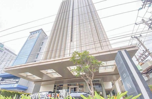 Semarang Apartment | Compact and Nice Combined Unit 1BR Apartment at Warhol (W/R) Residence