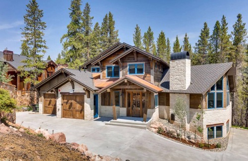 Copper Mountain House | Compass Lodge at Lewis Ranch with Hot Tub - Walk to Ski Lift, Bike and Hiking Paths ~Sleeps 19