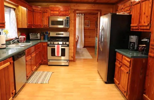 Hayesville Cabin | CompassCreekCabin - Luxury LogCabin on Rushing Creek
