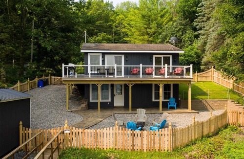 Skaneateles House | COMPLETE RENOVATION! -West side Skaneateles Lake 10-15 minutes from Village