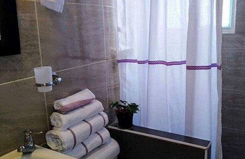 Suba House | COMPLETE STUDIO APARTMENT