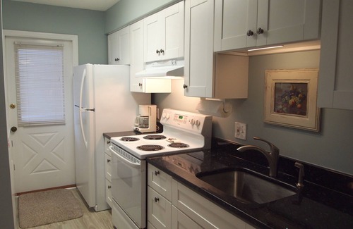 Saint Simons Island House | Completely converted coastal apartment