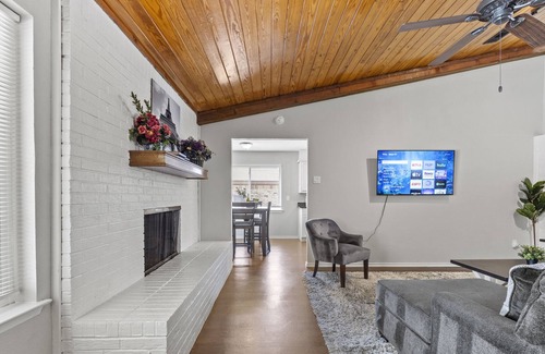 Lewisville House | Completely fenced-in Private Pool, Billiards, Large Living Area, close to DFW!